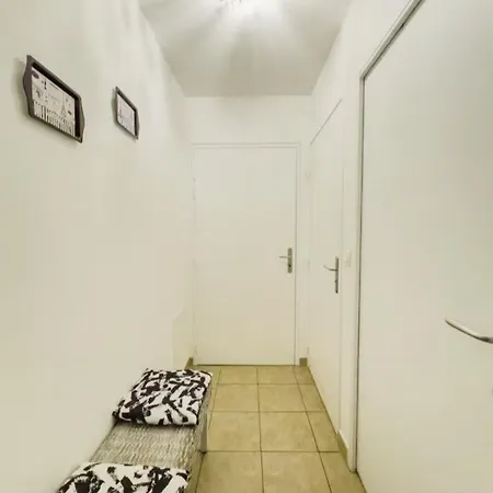 Disneyland 2 Chambres, Parking, Bus Sur Place בית אירוח