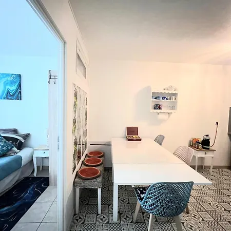 Welcome To Disneyland Paris, 1-2 Bedroom 2 Car Park Bus Restaurants Alloggio in famiglia Montévrain