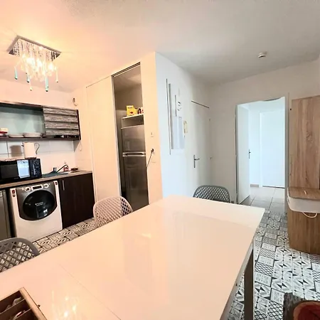 Alloggio in famiglia Welcome To Disneyland Paris, 1-2 Bedroom 2 Car Park Bus Restaurants Montévrain
